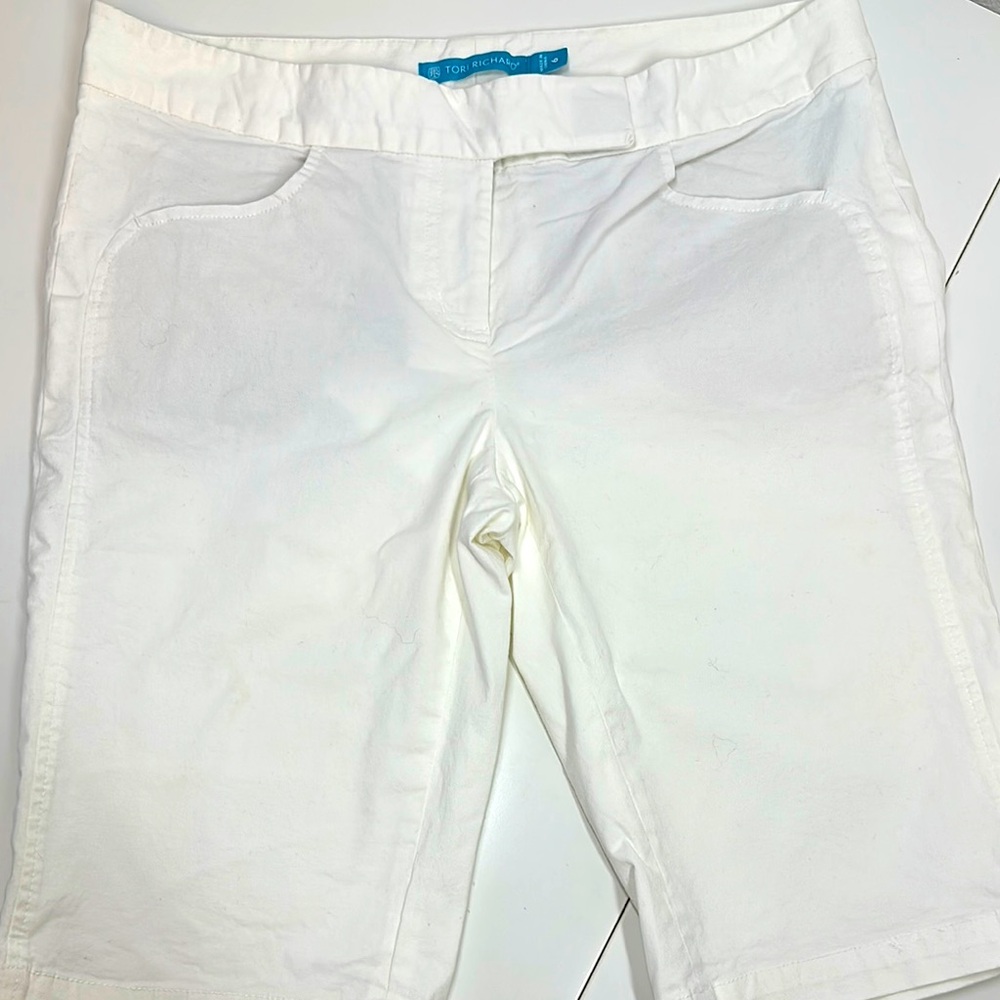 Tori Richards Bermuda Shorts Size 6